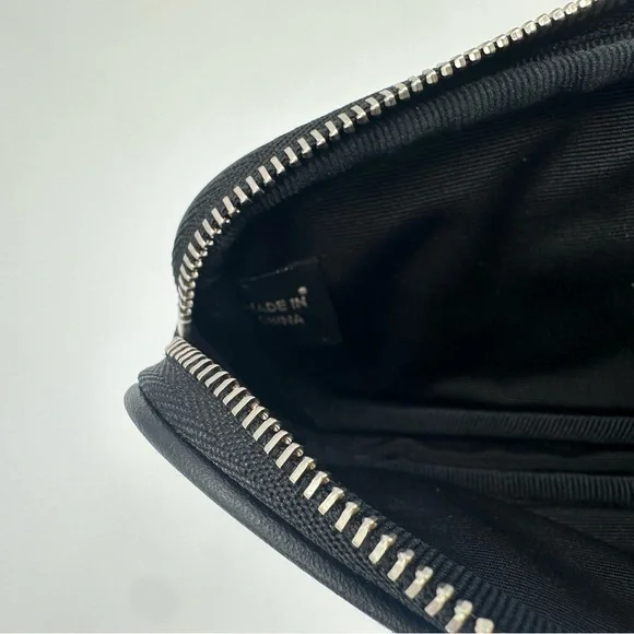 Coach • Signature Eyeglass Case - Picture 6 of 9